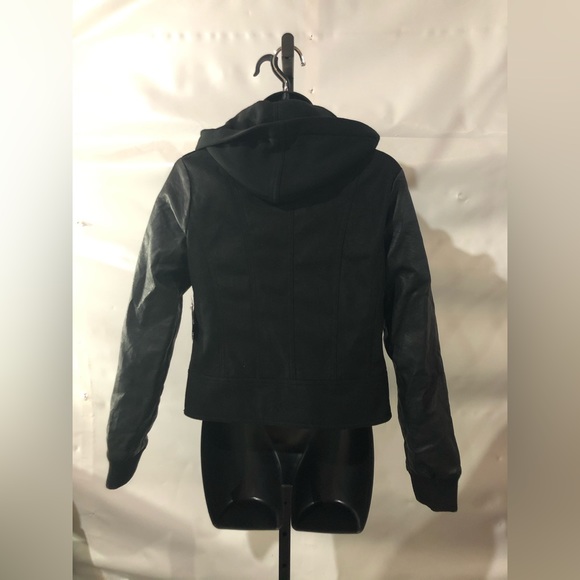 Women’s Faux Leather Hooded Bomber Jacket Size Small - Picture 2 of 2